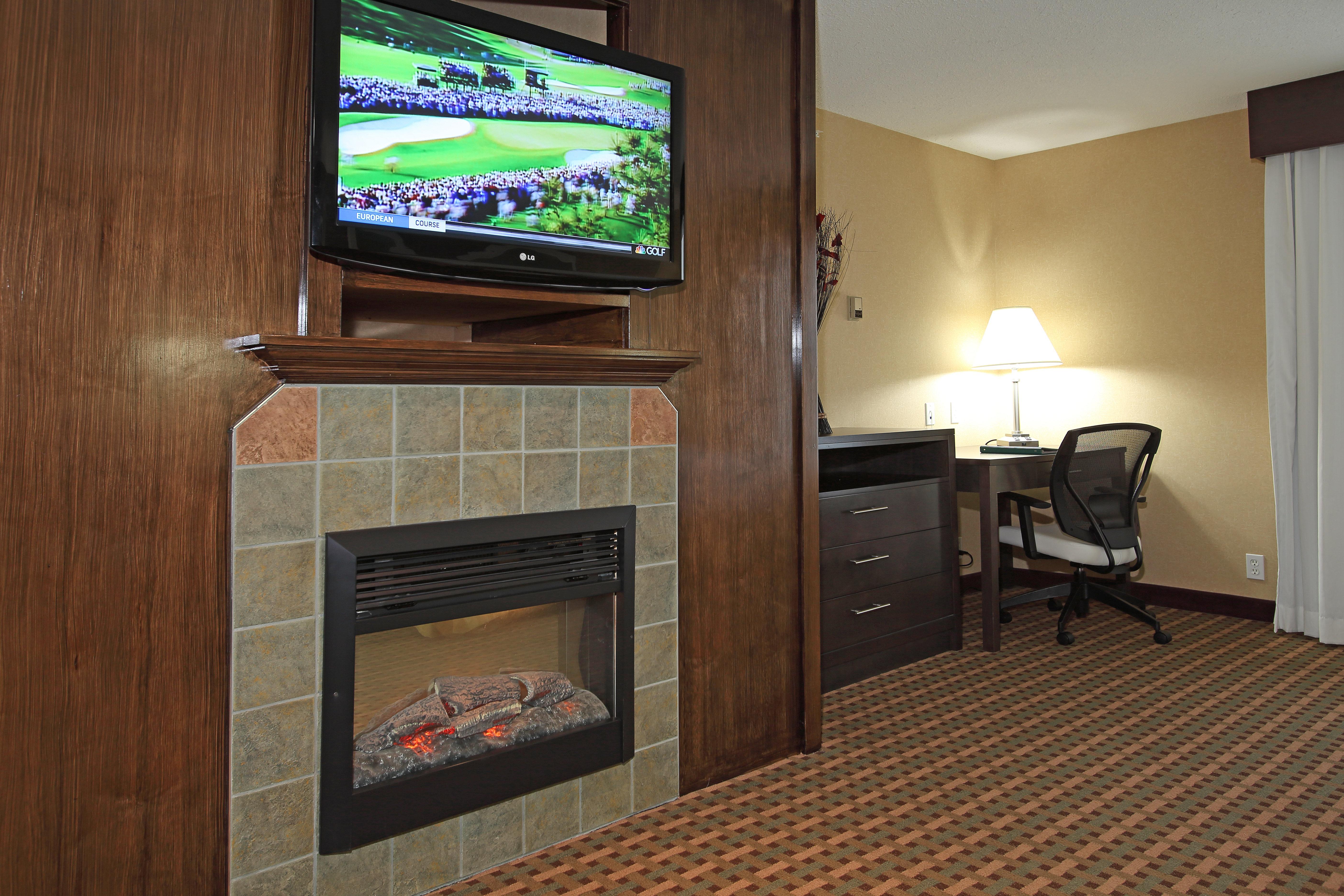 Holiday Inn Express Hotel & Suites Vernon By Ihg Exterior photo