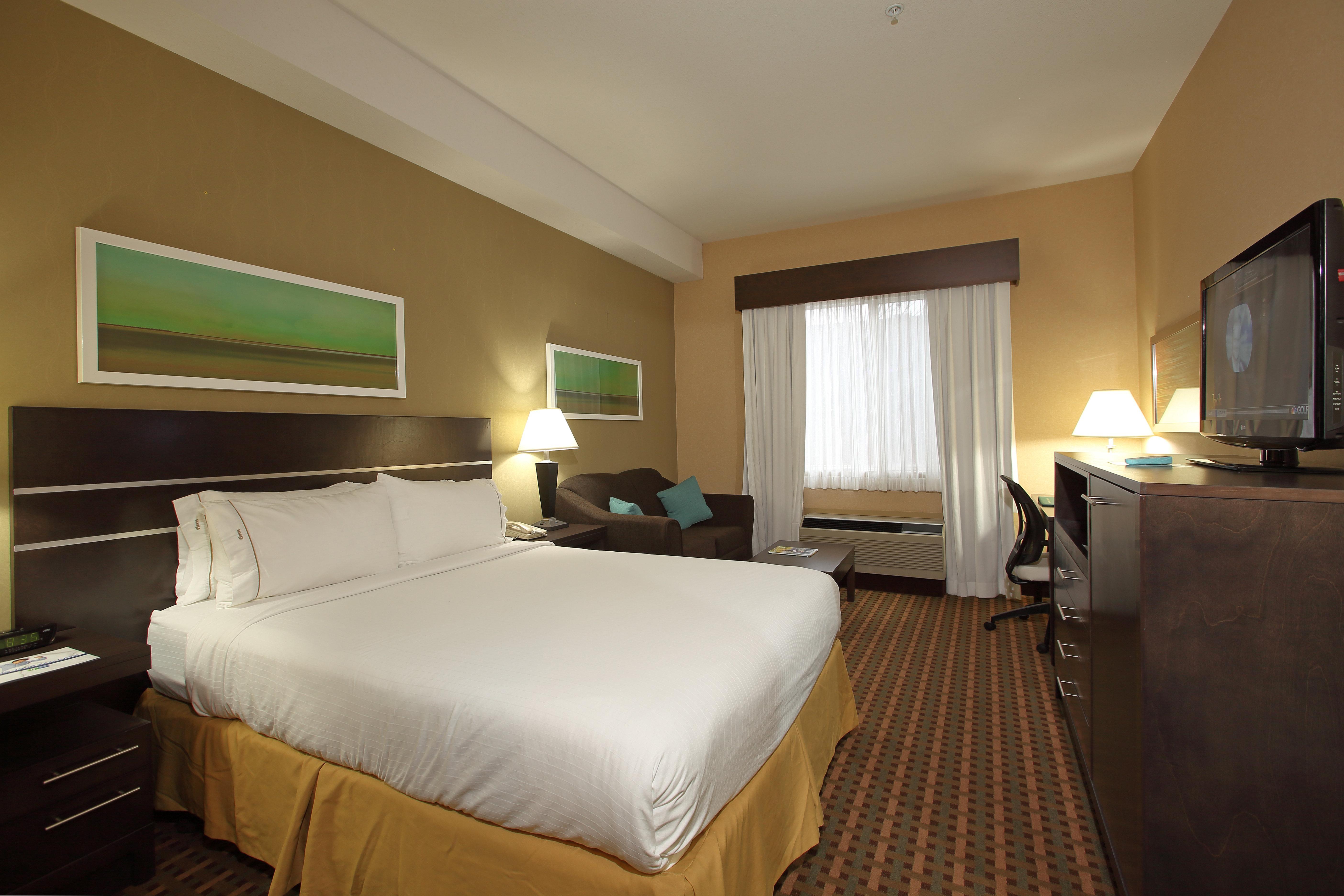 Holiday Inn Express Hotel & Suites Vernon By Ihg Exterior photo