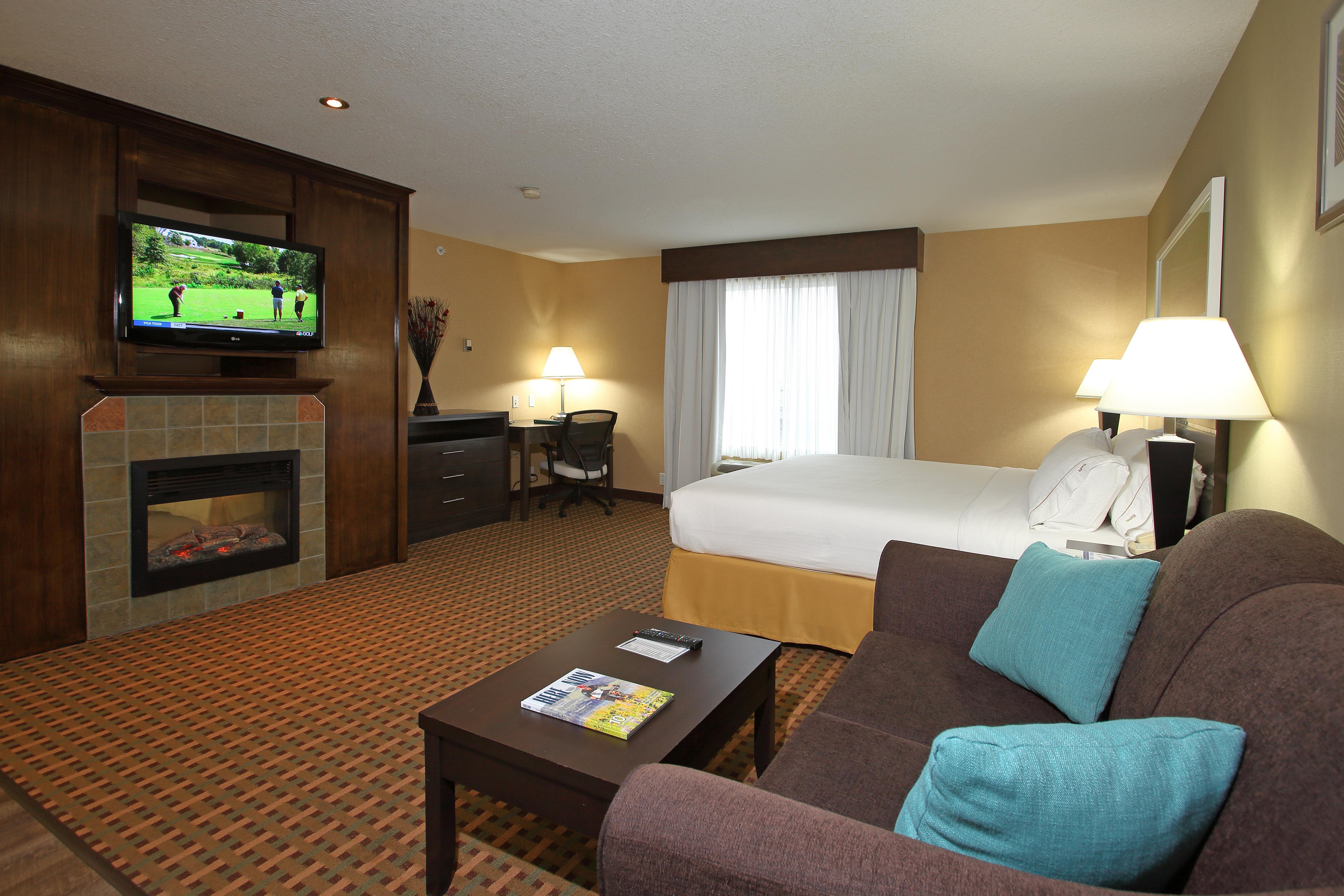 Holiday Inn Express Hotel & Suites Vernon By Ihg Exterior photo